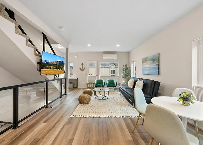 Brand New Fully Updated Condo 918 In Anacortes