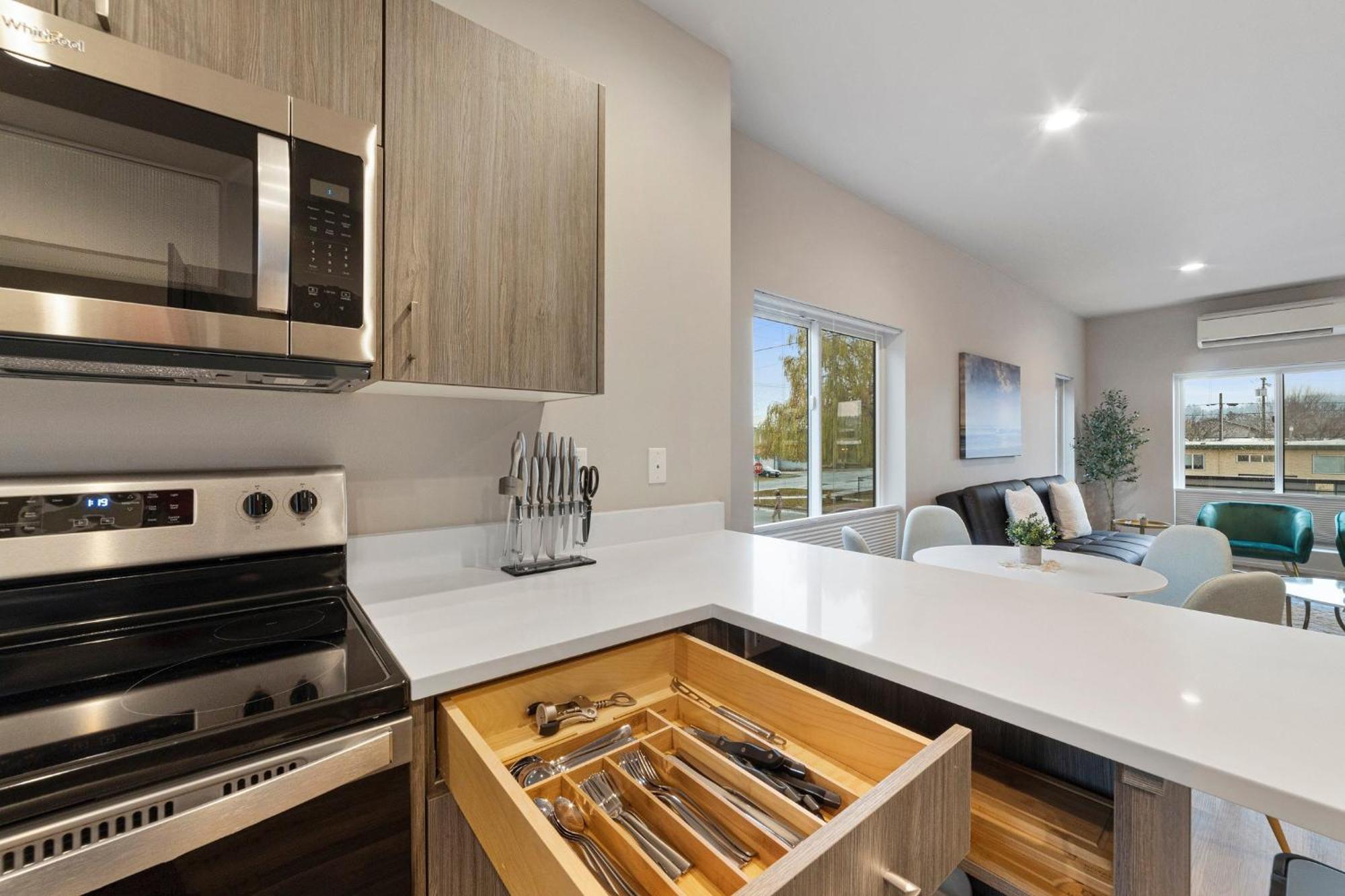 Brand New Fully Updated 918 In * Anacortes